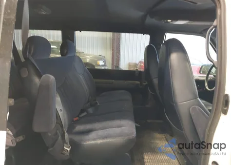 1999 Chevrolet Astro из США, поврежденный, VIN 1GNDM19W9XB138046